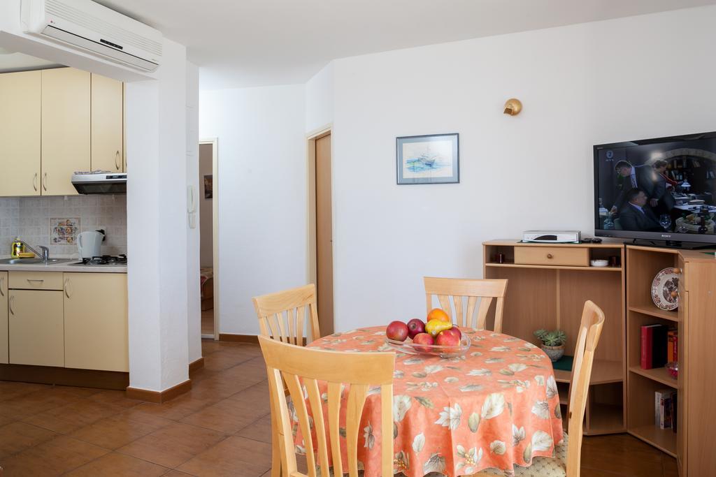 Apartments Waterfront Ivan Podgora Δωμάτιο φωτογραφία